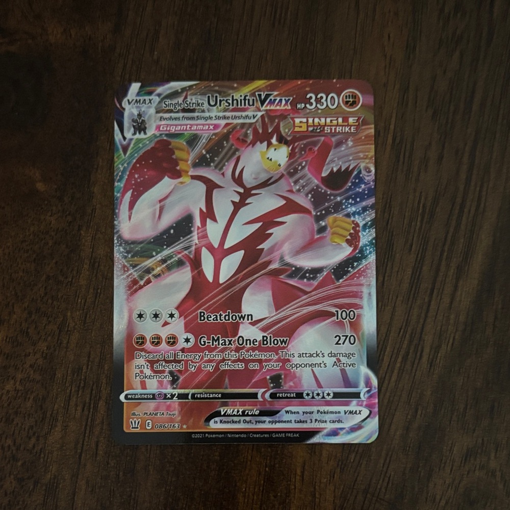 Pokemon Urshifu VMAX Trading Card - Red and White